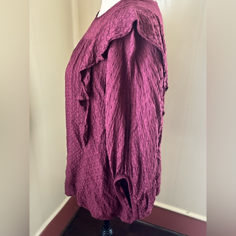 Universal Thread Cranberry Flutter Sleeve Blouse … - image 5